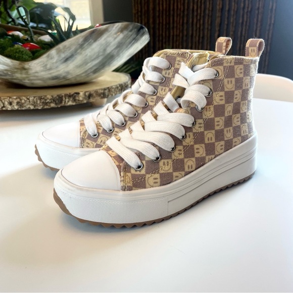 art class | Shoes | Art Class Smiley Checkered Hightop Sneakers